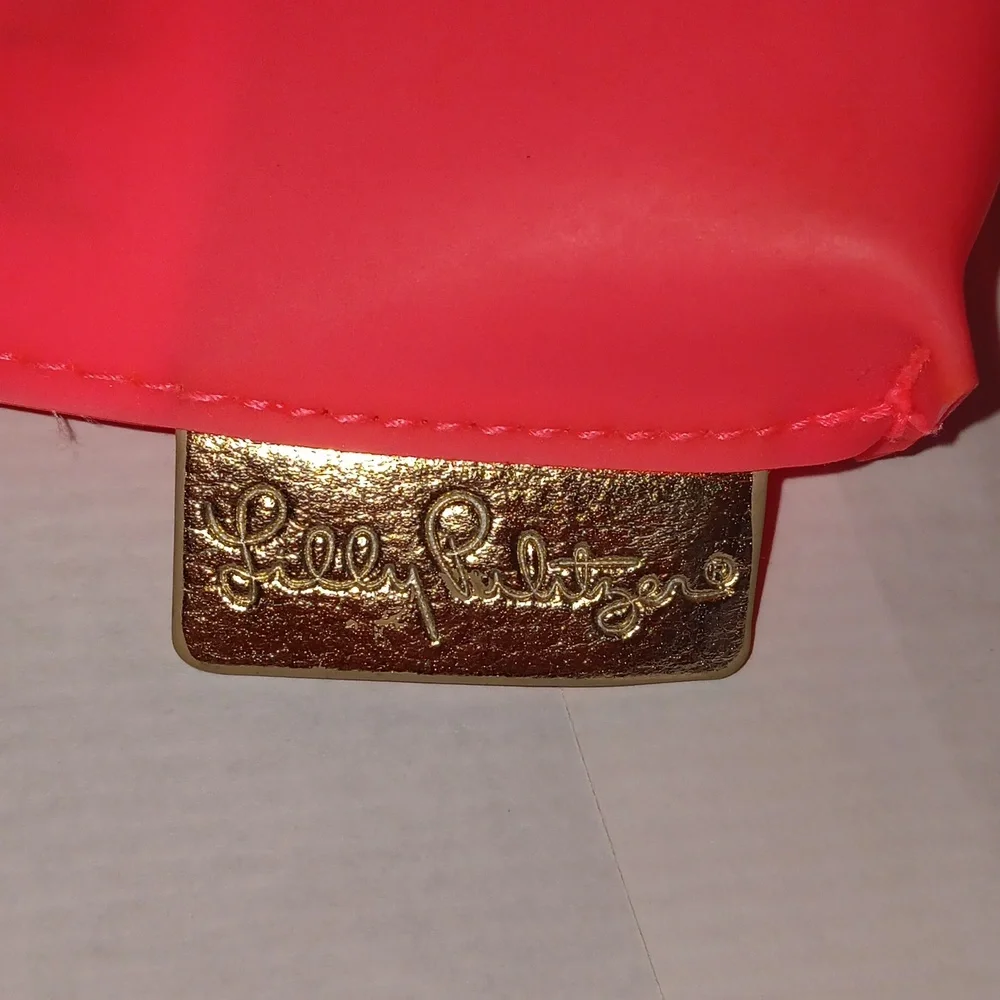 Silicone Gold Palm And Flamingo Wristlet LILLY PULITZER